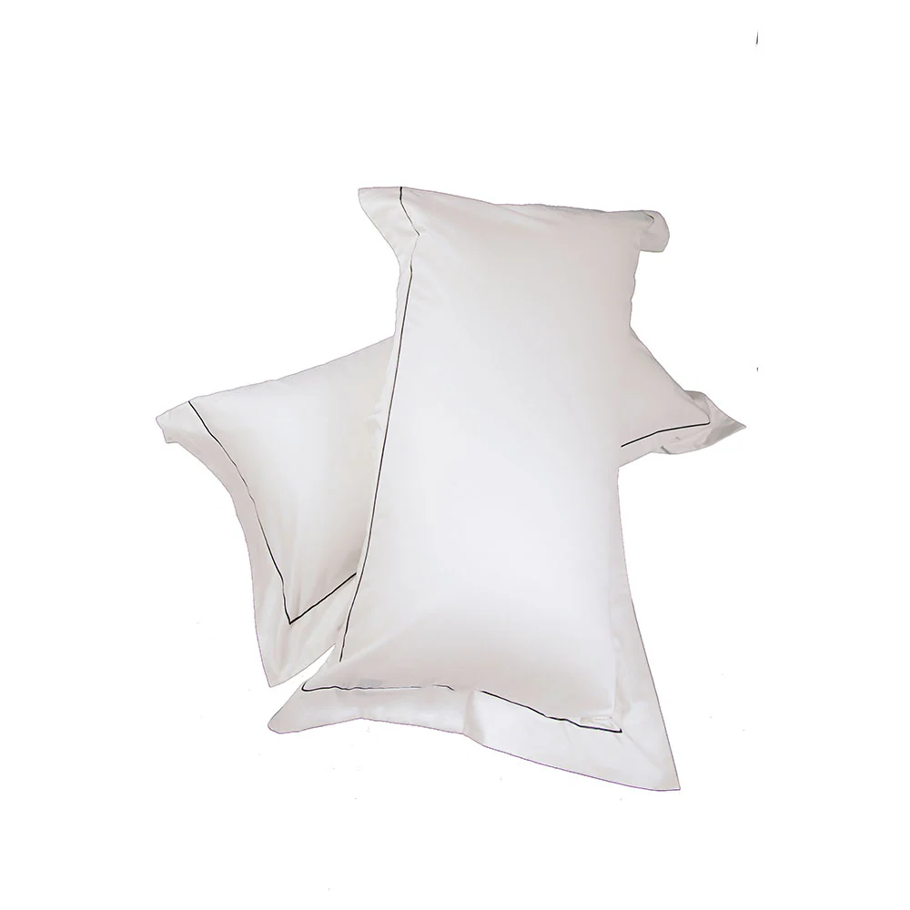 2 Oxford embroidered pillow cases - Image 2