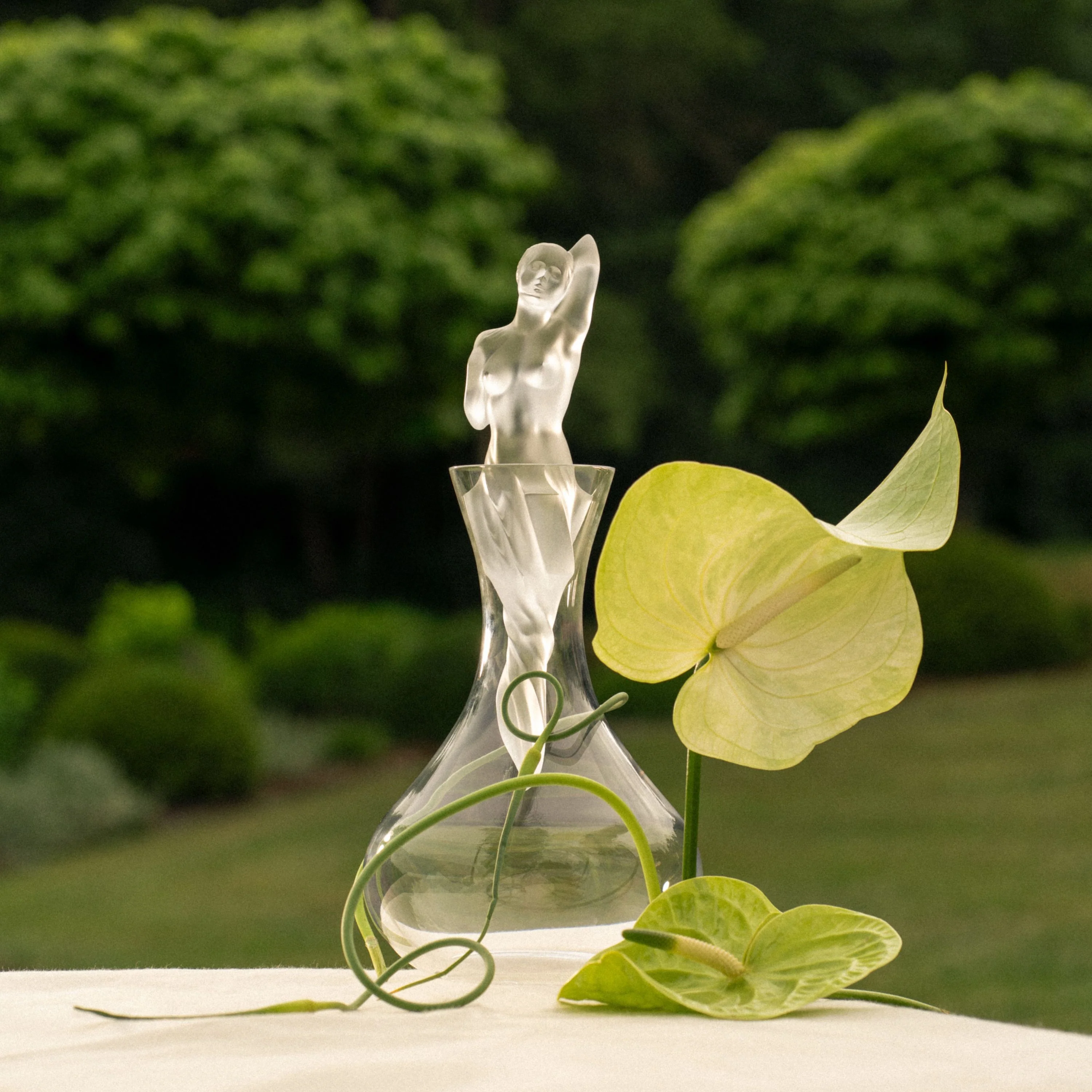Aphrodite vintage decanter - Image 3