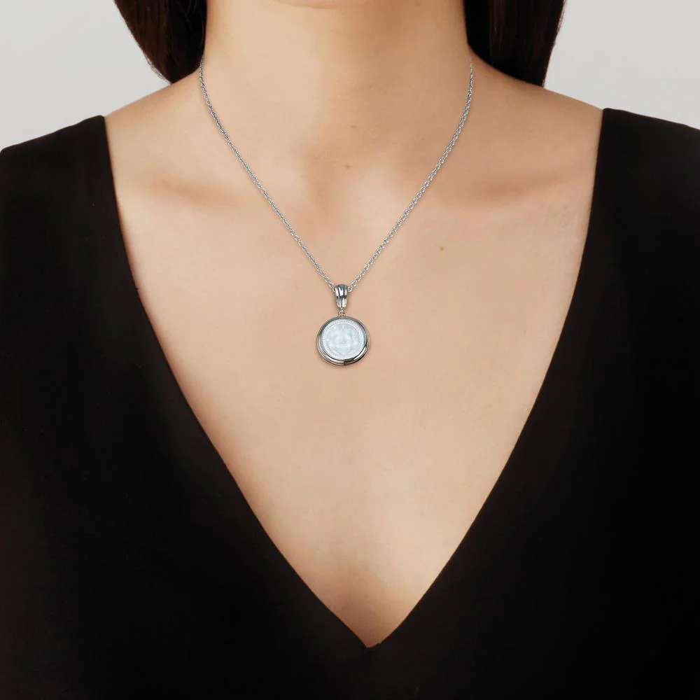 Aréthuse Round Pendant - Image 3
