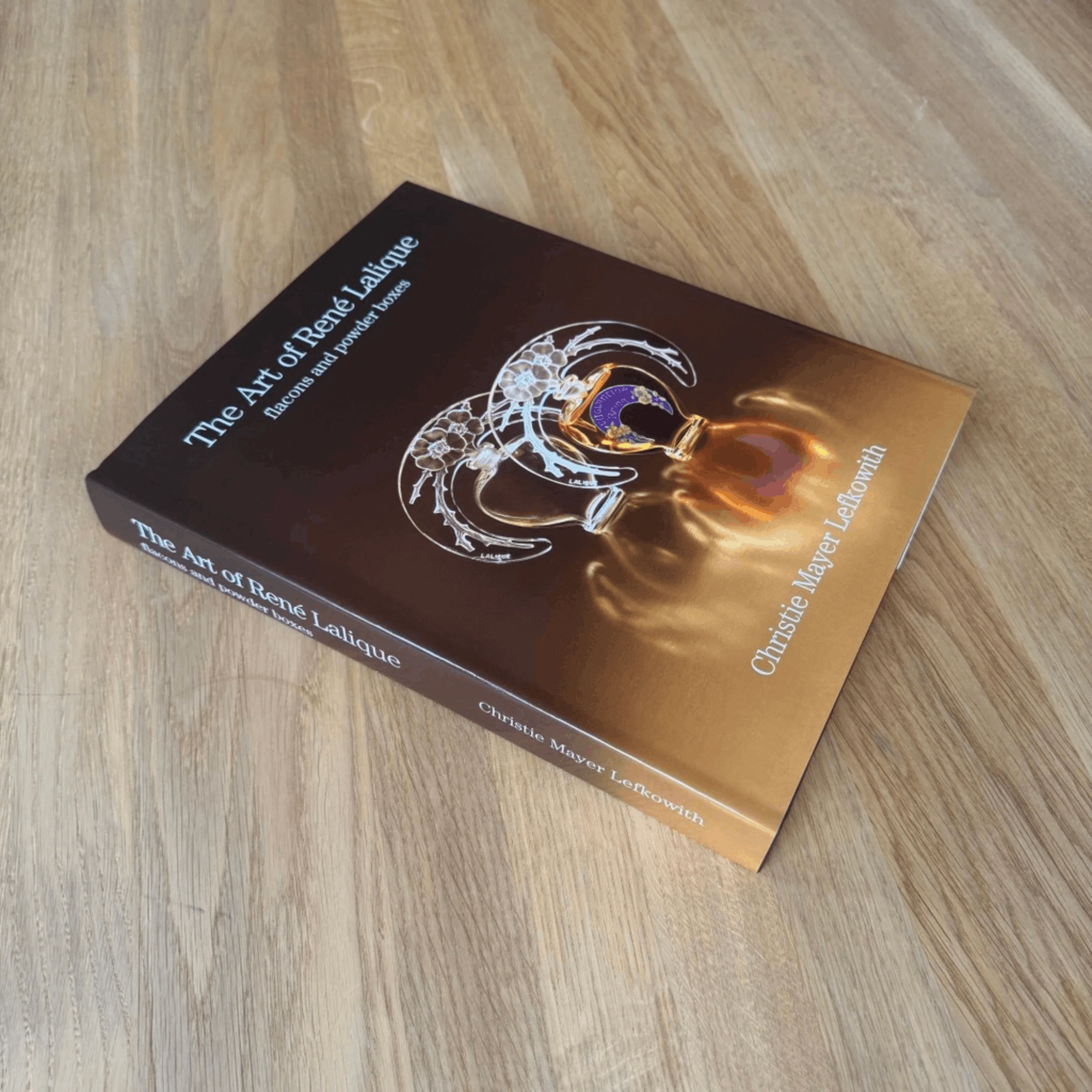 Book "The Art of René Lalique, flacons and powder boxes" - Image 3