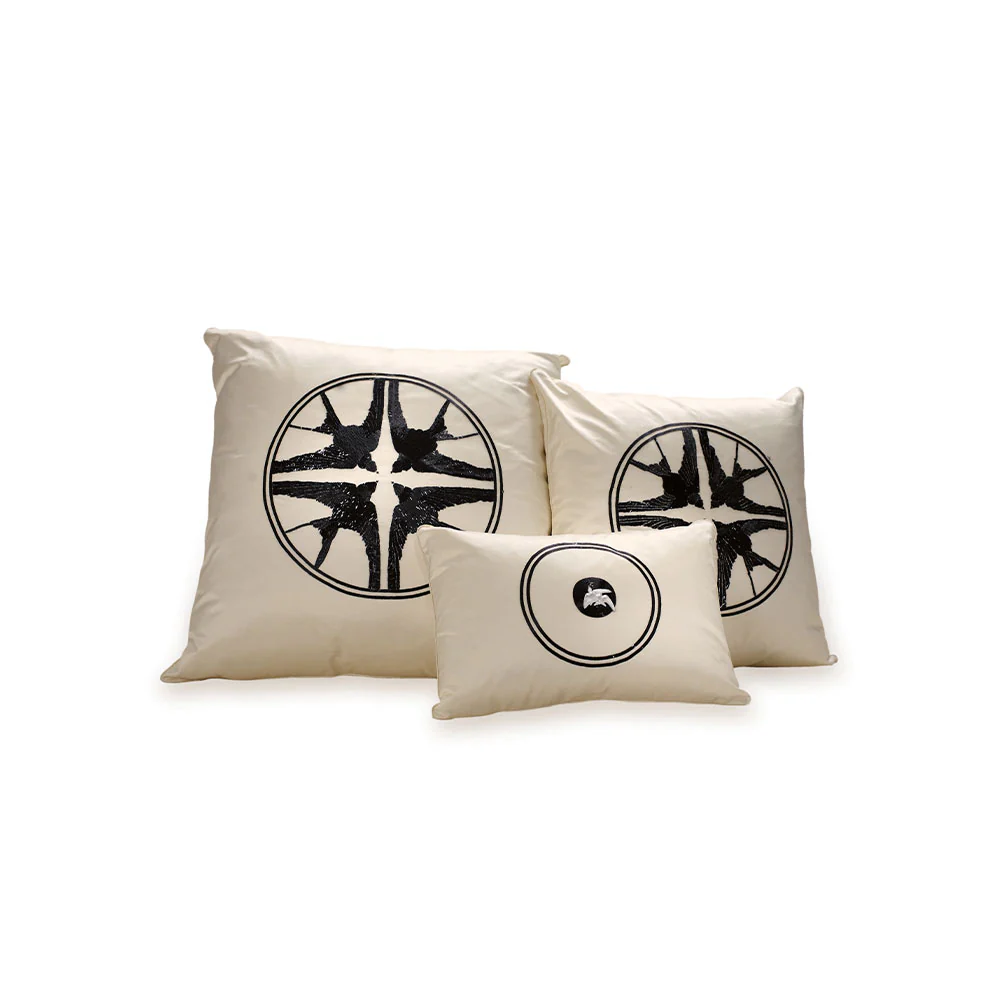 Hirondelles beaded medium cushion - Image 2