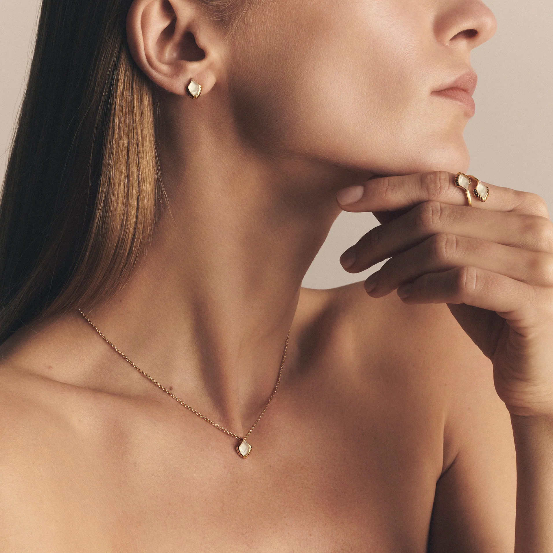 Paon Earrings - Image 2
